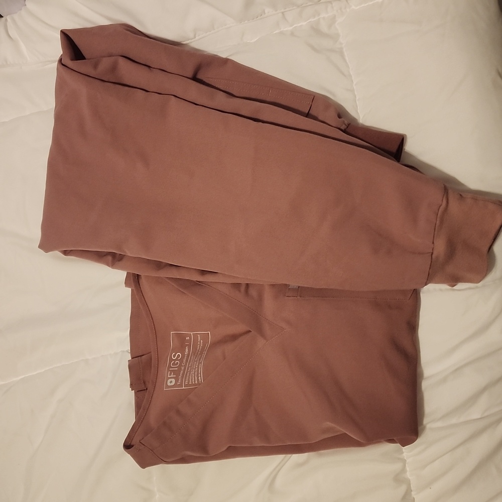 Figs set- Catarina small and zamora jogger cs petite